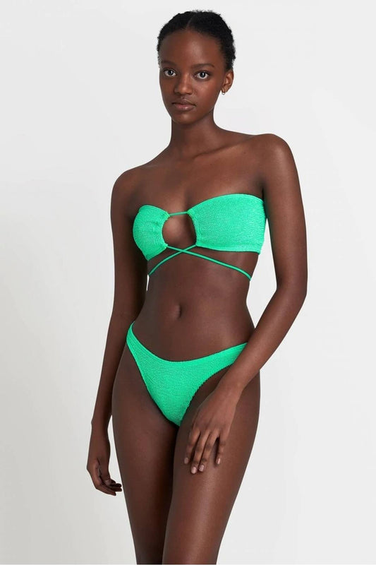 Купальный бюст Bond-eye